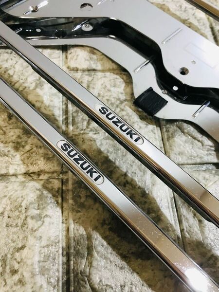 美品 スズキ純正ナンバーフレーム ジムニー ラパン ハスラー スティングレー スイフト スペーシア アルト エブリィ ワゴンR ソリオ 1