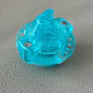クエイクドライバー 水色 ベイブレードバースト