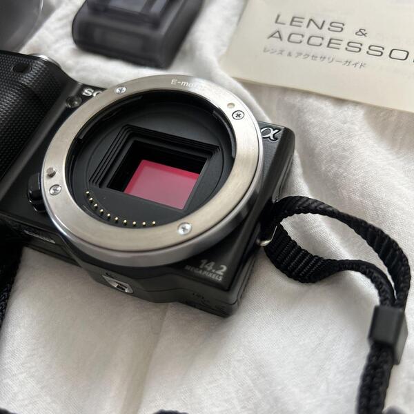 SONY ミラーレス一眼a NEX-5D ダブルレンズキット デジタルカメラ