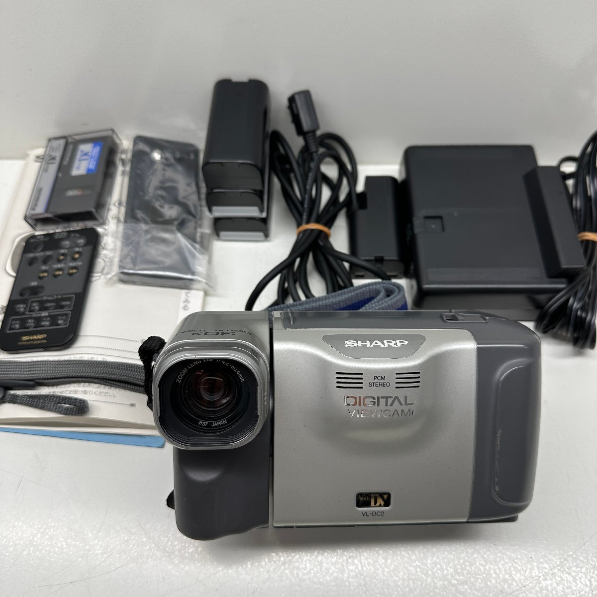 値下!シャープ ビューカム VL-DC2 2台セットバッテリー4個付き Yahoo!オークション -「VL-DC2」の落札相場・落札価格