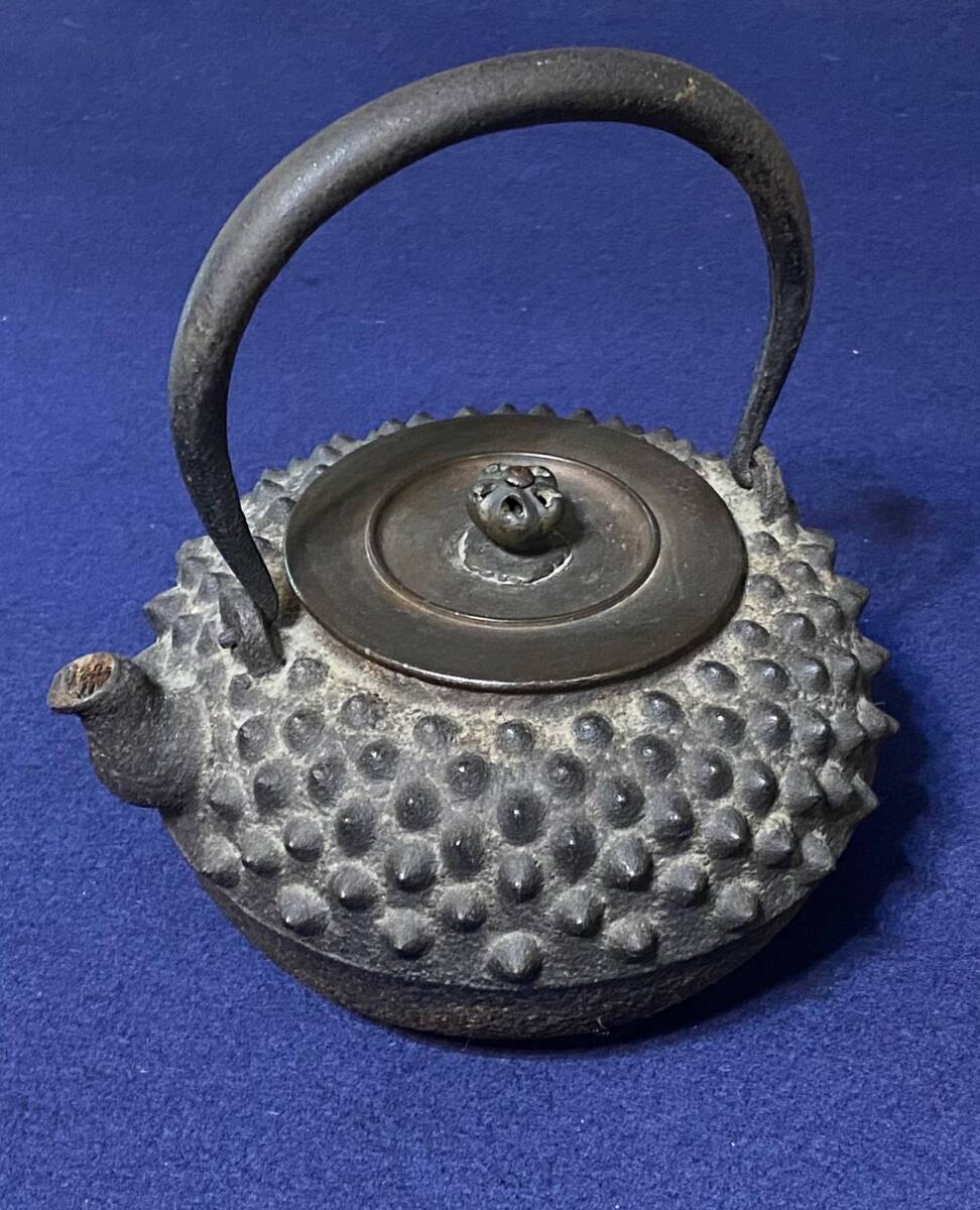 Yahoo!オークション -「鬼霰 鉄瓶」の落札相場・落札価格