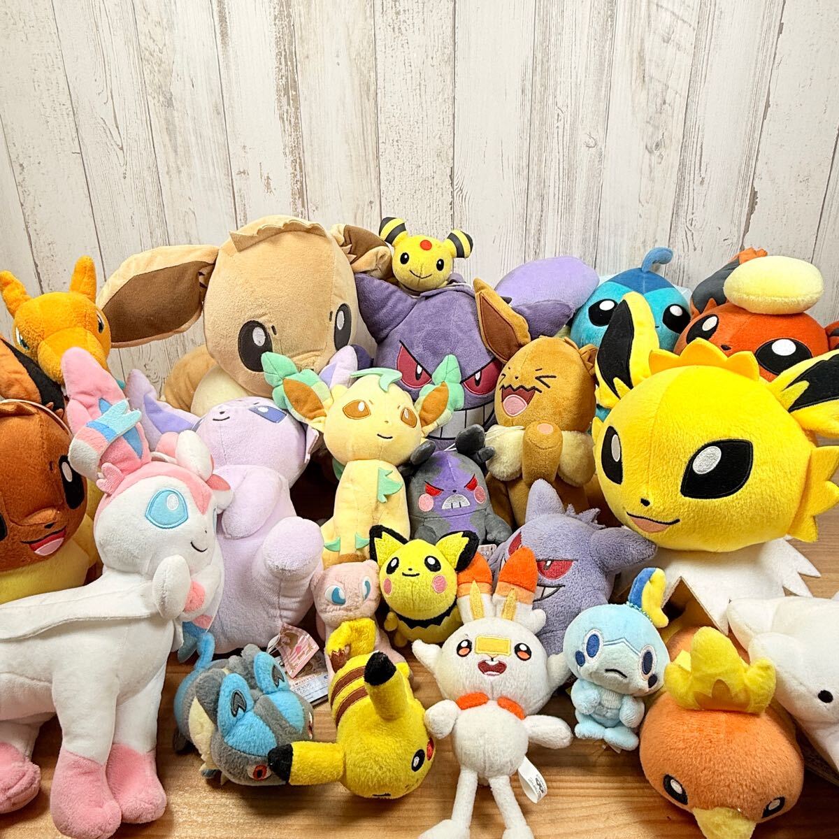 Yahoo!オークション -「ポケモンぬいぐるみまとめ」の落札相場