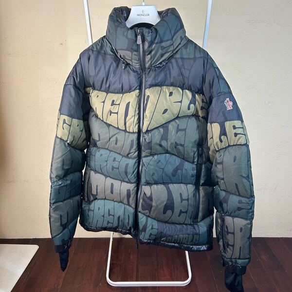 【未使用】MONCLER GRENOBLE モンクレールグルノーブル LIMMAT ロゴ総柄ダウンジャケット トリコロール 3国内正規品 メンズ