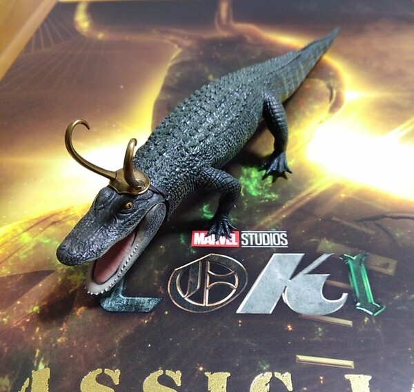 ホットトイズ 1/6スケール クラシック・ロキ ワニロキ