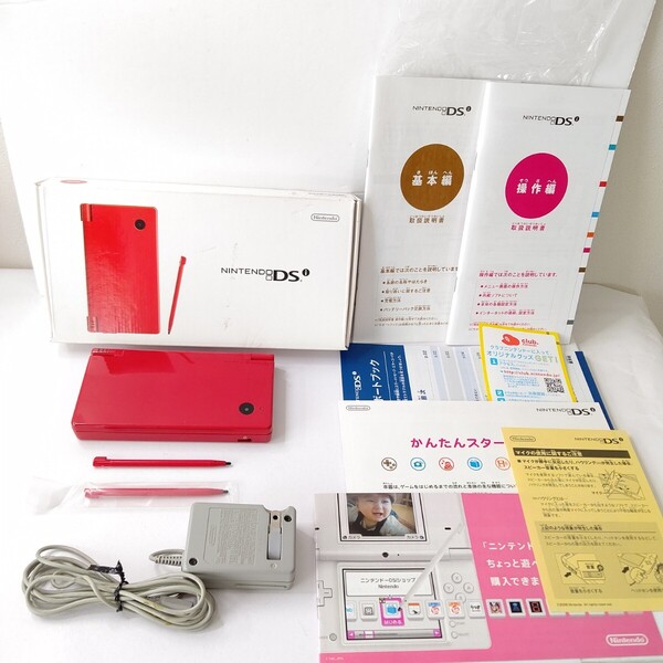 Nintendo ニンテンドーDSi レッド 画面極美品 任天堂 ゲーム機