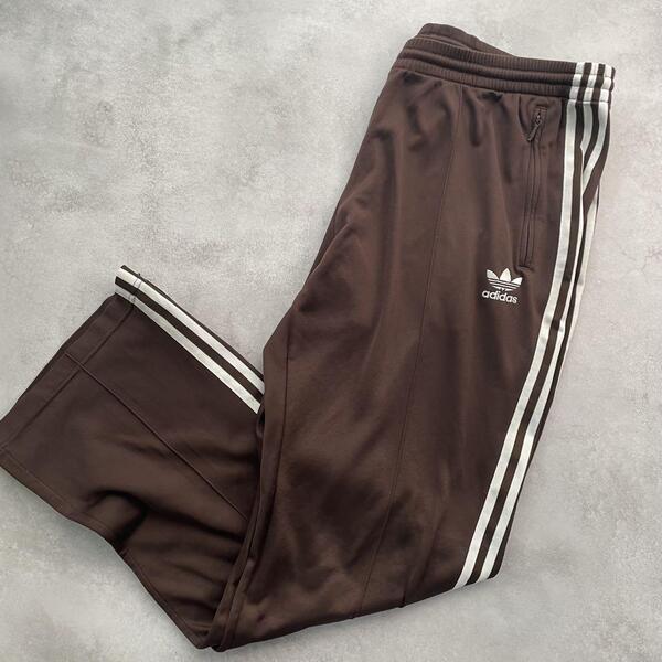 入手困難/2XLサイズ 90s Y2K 古着 万国旗タグ 黒タグ adidas アディダス トラックパンツ ジャージ タック入り 茶白 ブラウンホワイト