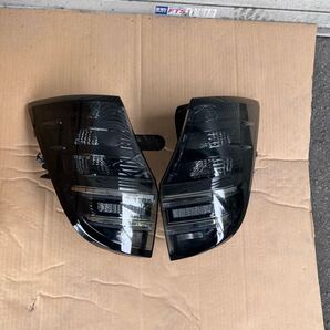 美品 令和6年式 ヴォクシー MZRA95 純正 テールライト 左右セット