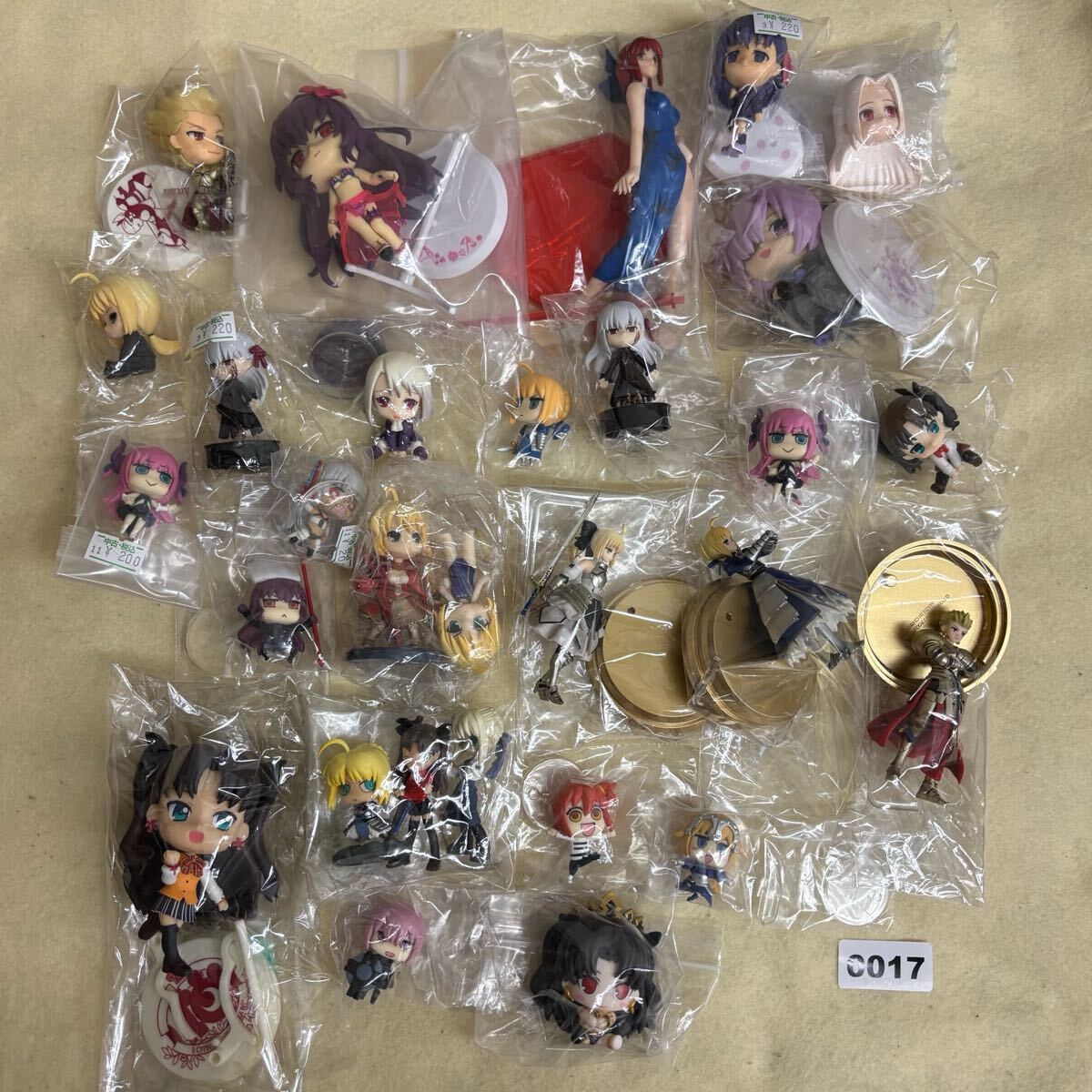 fgo 一番くじ フュギュア 大量まとめ売り Yahoo!オークション -「fgo 一番くじ」(コミック、アニメグッズ
