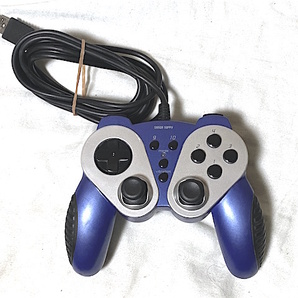 プレステ3 PS3可能 サンワサプライ デジタル アナログ両モード 振動機能対応 12ボタン アナログスティック付 JY-P58UB USBゲームパッド