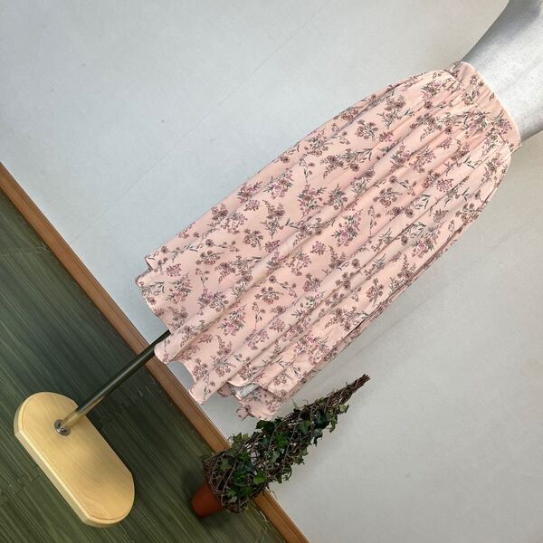 7-7新品tocco closetトッコ クローゼット ドレープフラワー花柄イレヘムシフォンロングフレアスカート ピンク アシメントリー9号M