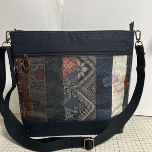 ◇斜めがけショルダーバッグ◇ 縦25×横31×マチ7!! 正絹 本場大島紬 パッチワーク♪