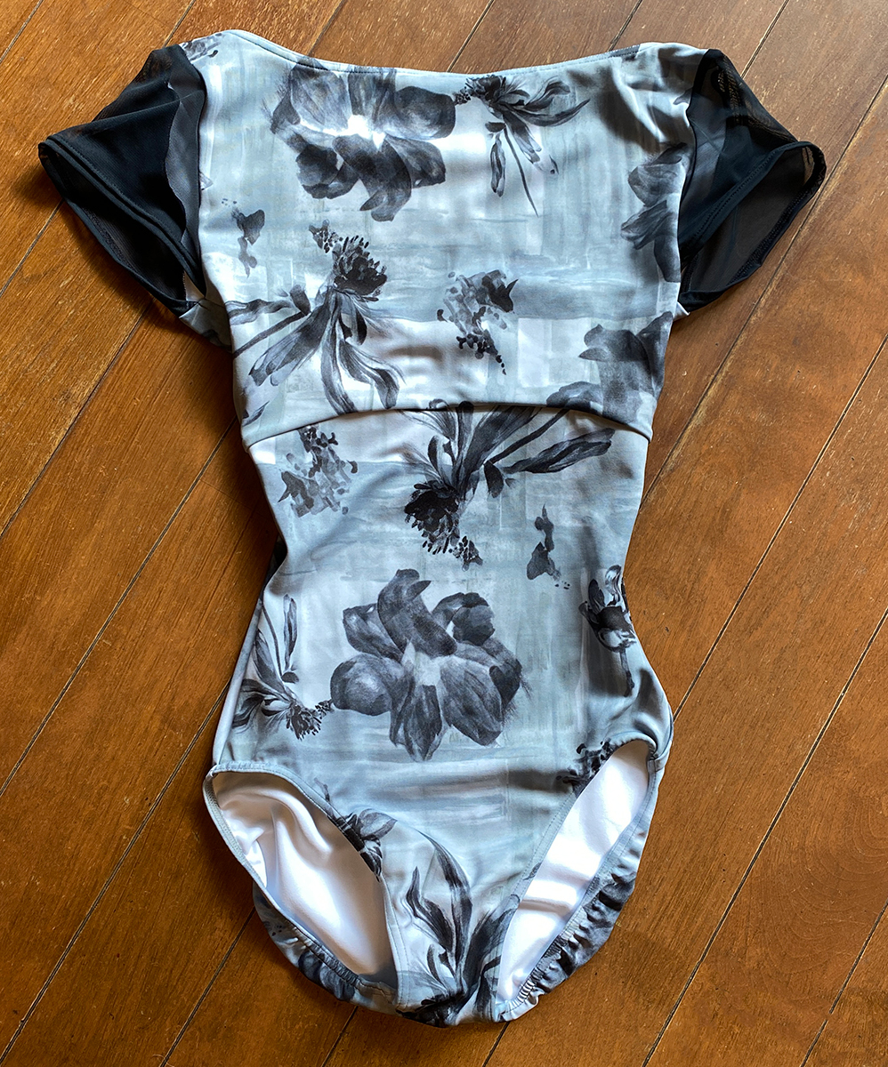 スティナ 黒と白の花柄レオタード Mサイズ 中古品 2025年最新】Yahoo!オークション -stinaレオタード(ダンス