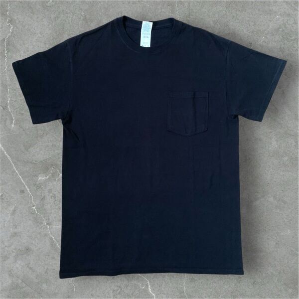 GILDAN Ultra Cotton ギルダン メンズサイズM 黒 ポケット付き半袖T Tシャツ ポケットTシャツ 無地 ブラック