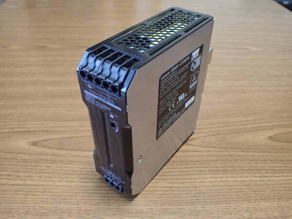 【中古】オムロン S8VK-C12024 スイッチング電源 パワーサプライ DC24V 5A 120W