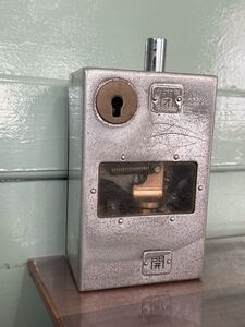 ドアスイッチ