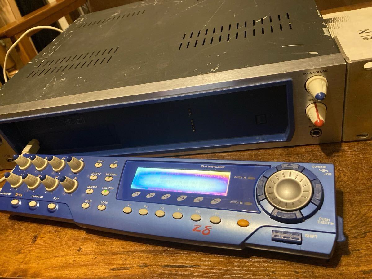 通電OK！AKAI Z4 PROFESSIONAL SAMPLER ジャンク品 - メルカリ
