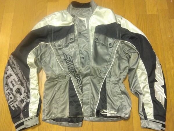 即決 送料こみ シニサロ オフロードジャケット sinisalo XXXL techシリーズ 中古