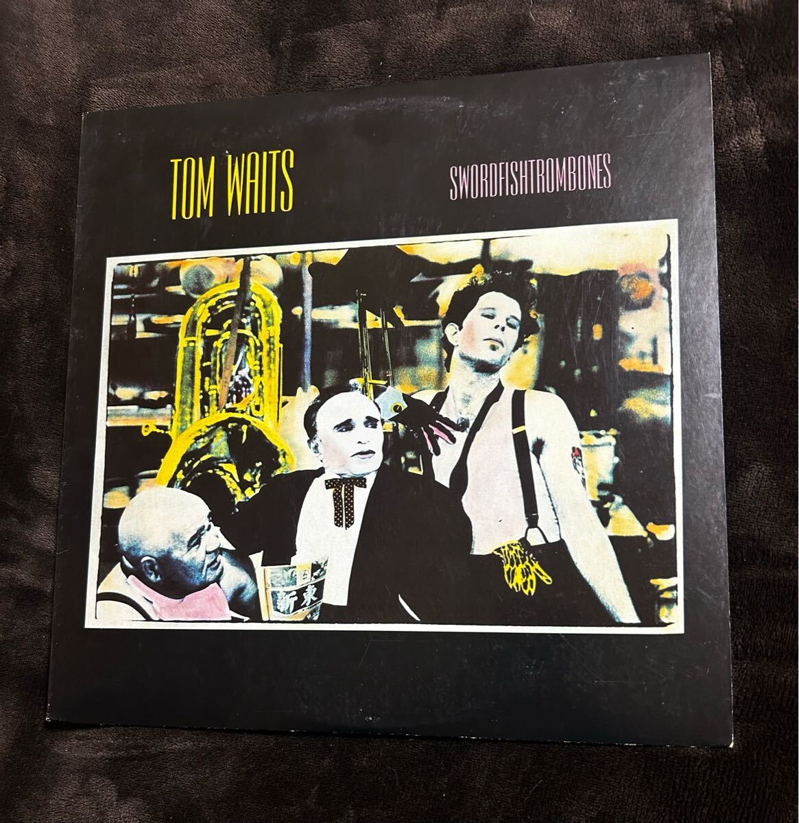 トム・ウェイツ、アイランド時代の5作がリマスター再発。CDとLP