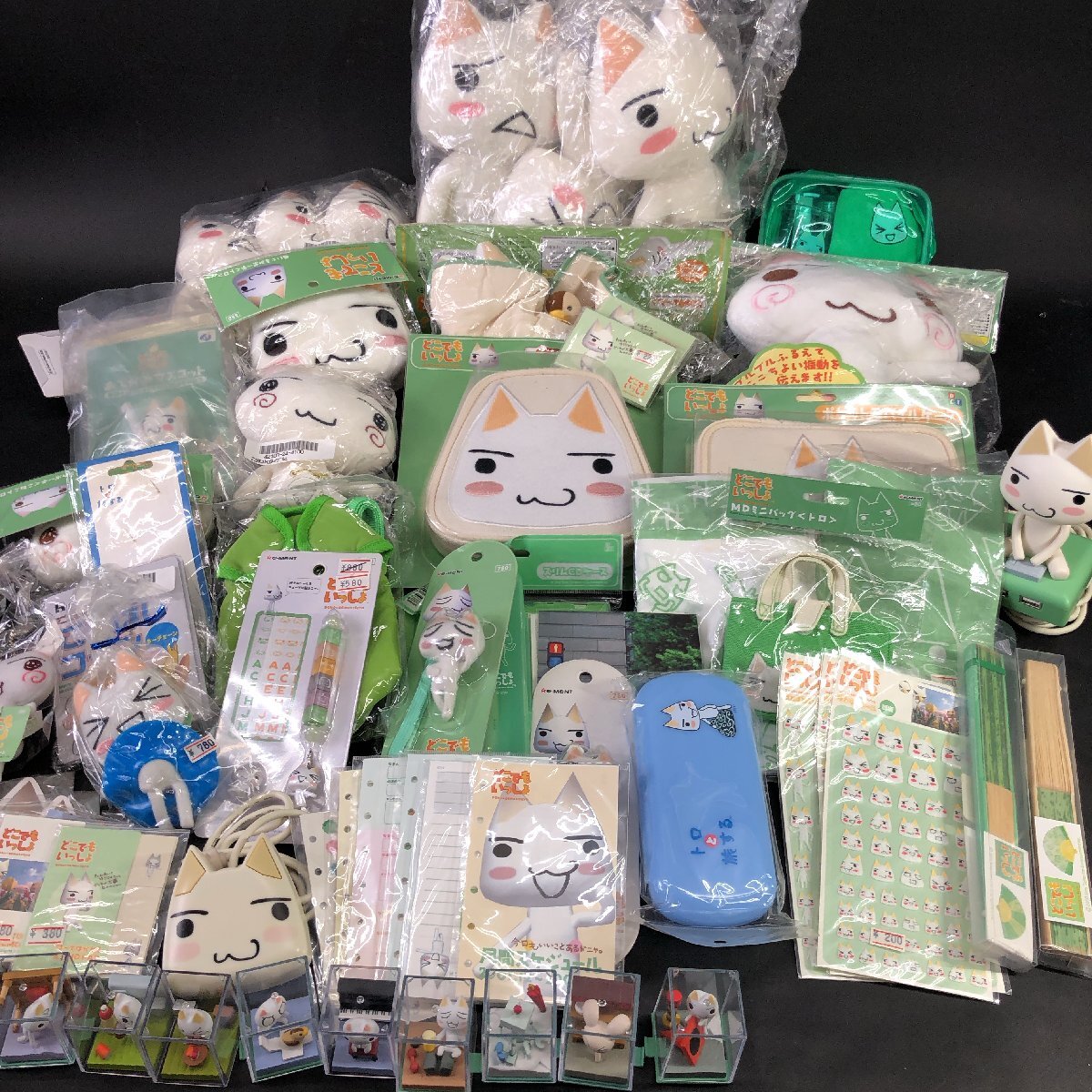 Yahoo!オークション -「どこでもいっしょ トロ ぬいぐるみ」の