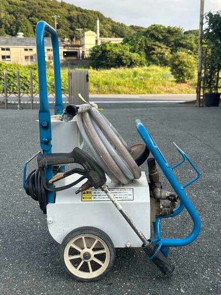 2. 鶴見電動洗浄機HPJ-140-1 100V 50Hz 1.1馬力