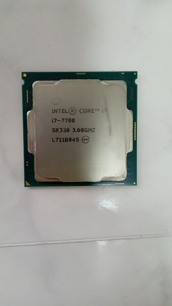 K3995 INTEL CPU CORE i7-7700 3.60GHZ インテル 動作品 現状品 送料無料