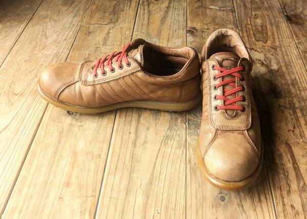 送料無料♪カンペール CAMPER レザースニーカー 革靴 size 38(約24㎝) ブラウン 茶 本革 ポルトガル製 USED古着