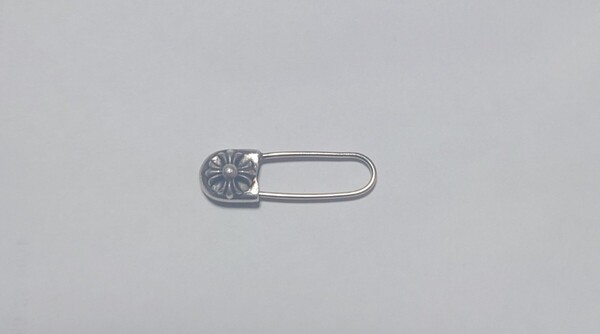 確実正規品 クロムハーツ セーフティピン