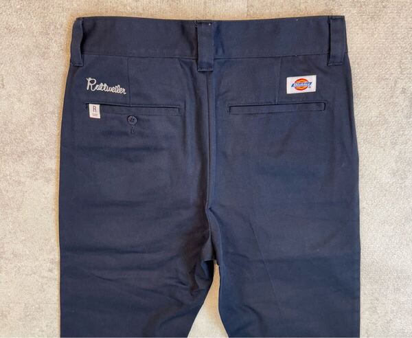 W30 ROTTWEILER × DICKIES PANTS NAVY ロットワイラー ディッキーズ チノパンツ ネイビー 紺 白刺繍 タグ ワークパンツ スラックス used