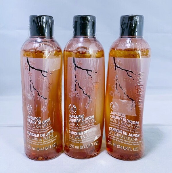 【3個セット 新品未開封品】ザ・ボディショップ サクラバス&シャワージェル 250ml ボディシャンプー 送料無料