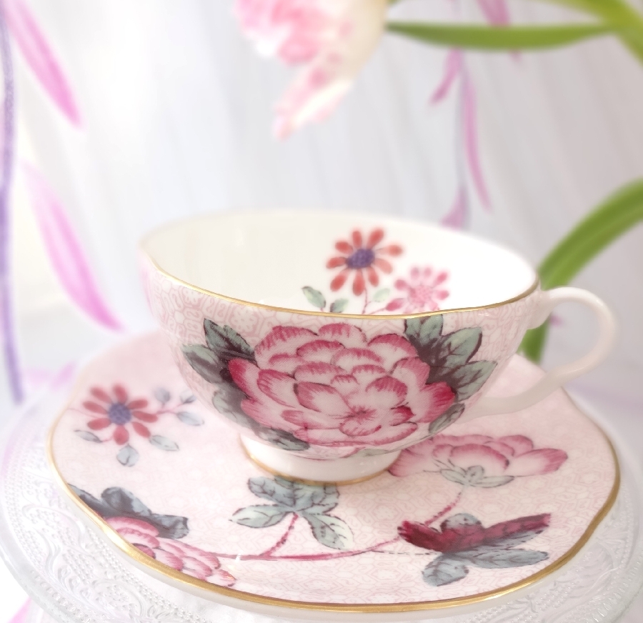 英国◇廃版 WEDGWOOD カップ＆ソーサー ハーレクイン カッコー