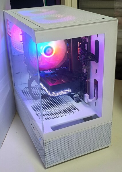 最新RTX5060搭載新品パーツ構成 ゲーミングPC Ryzen7 5700x メモリ32GB SSD1TB Windows11 WiFi ドラクエ FFベンチ