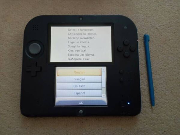 2DS 本体(エレクトリックブルー) 欧州版 海外版 中古