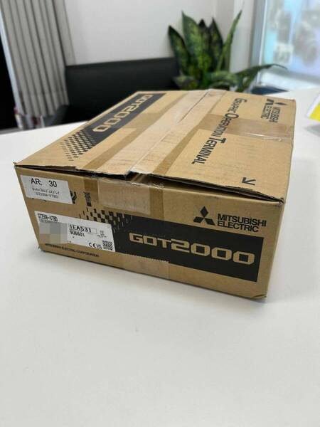 ★未使用 外箱開封品 三菱電機 GT2508-VTBD 8.4型 タッチパネル 2023年製