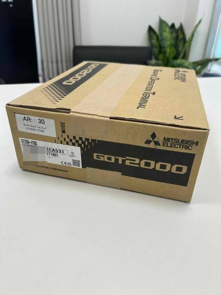 ★未使用品 三菱電機 GT2508-VTBD 8.4型 タッチパネル 2022年製