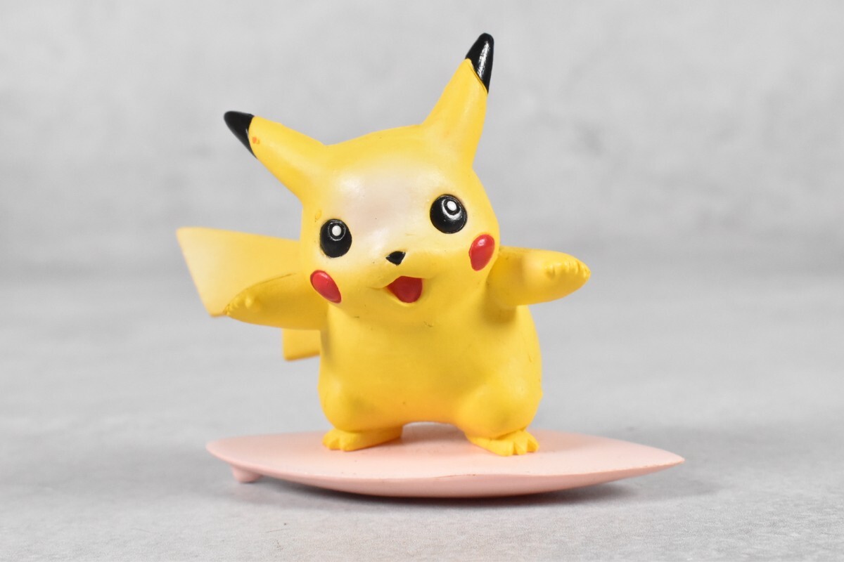 レトロなみのりピカチュウカプセルフィギュア Yahoo!オークション -「モンコレ なみのりピカチュウ」の落札