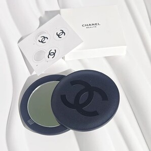2025 最新 シャネル チャンス イベント 正規ノベルティ レザー調 スライドミラー 鏡
