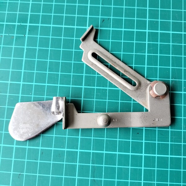 SUISEI ミツ折りラッパ 三ン折りヘマー 職業用/工業用ミシン アタッチメント 仕上り8mm