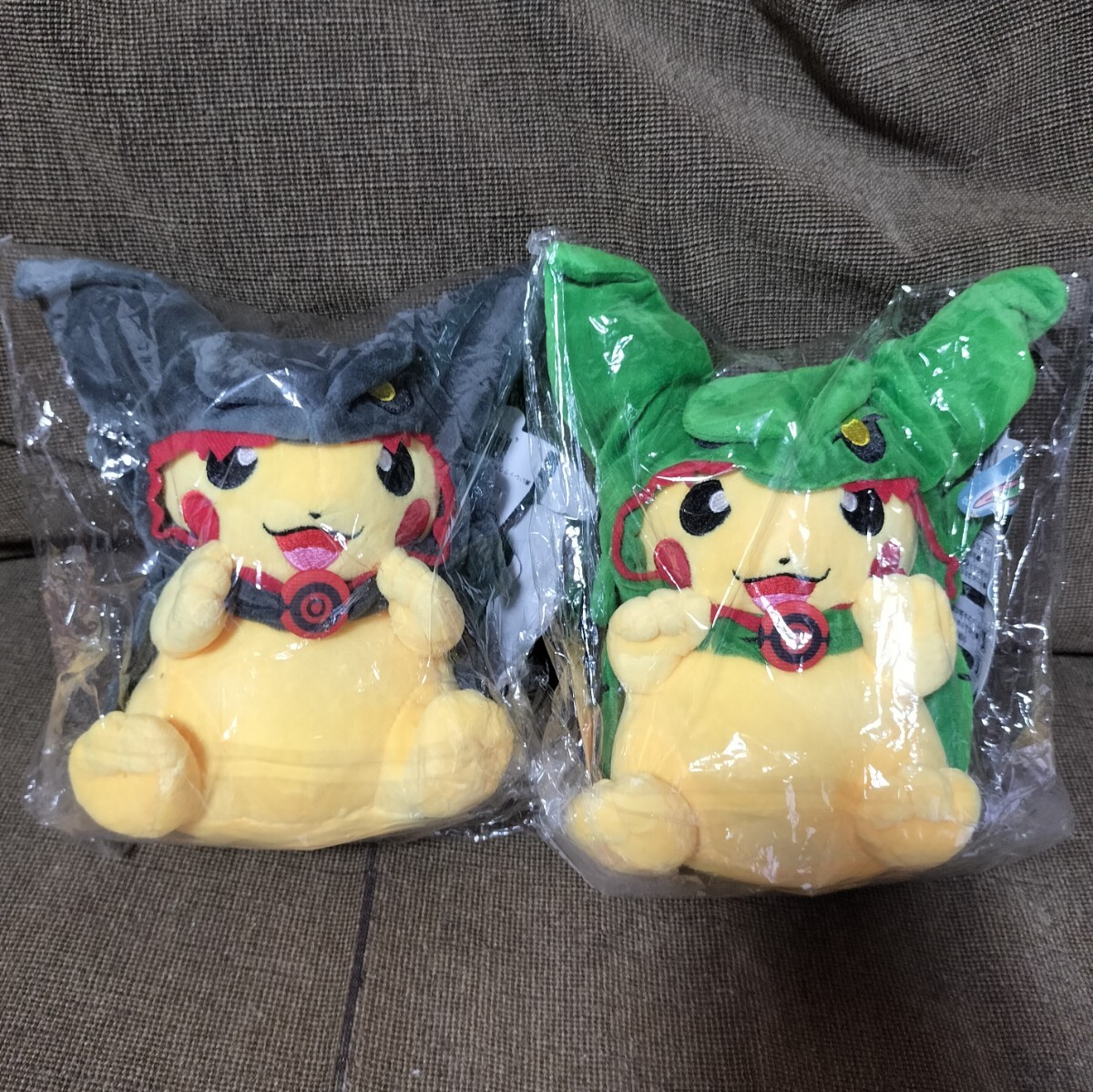 新品未使用】ポケモン ぬいぐるみ レックウザポンチョを着た