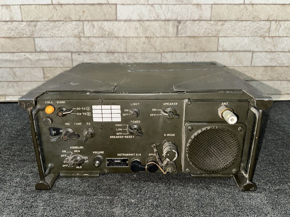 アテッサ新作モデル Yahoo!オークション の落札相場 -「軍用無線機」(ミリタリー) その他