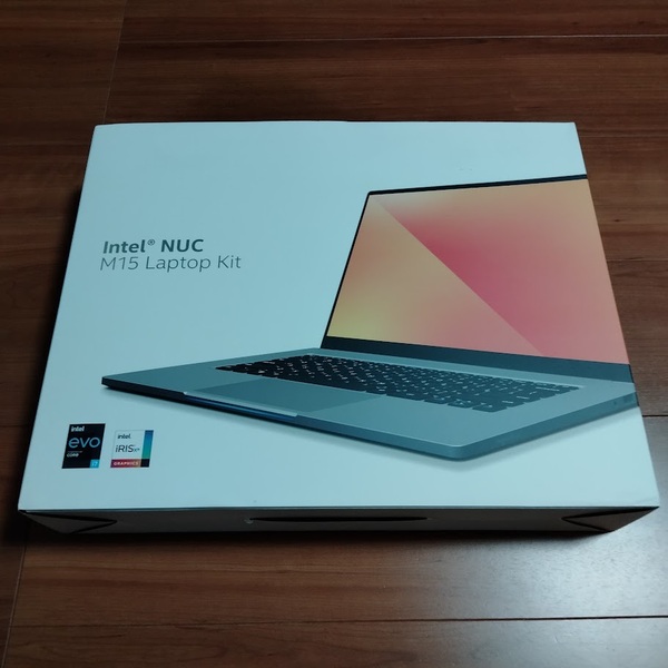 【訳アリ品】 新品 インテル純正品 タッチパネル搭載 ノートパソコン Intel NUC M15 Laptop Kit Core i7-1165G7 16GB 512GB BBC710BCUXBC1