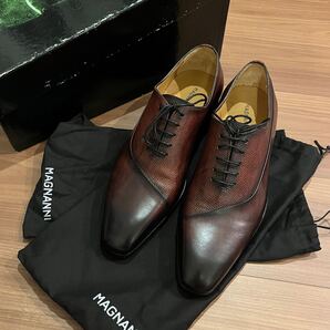 新品 マグナーニ MAGNANI スニーカー サイズ40 UK7 25.5cm バーガンディ パティーヌ 内羽根 赤系 送料無料 スペイン製 異素材 コンビ