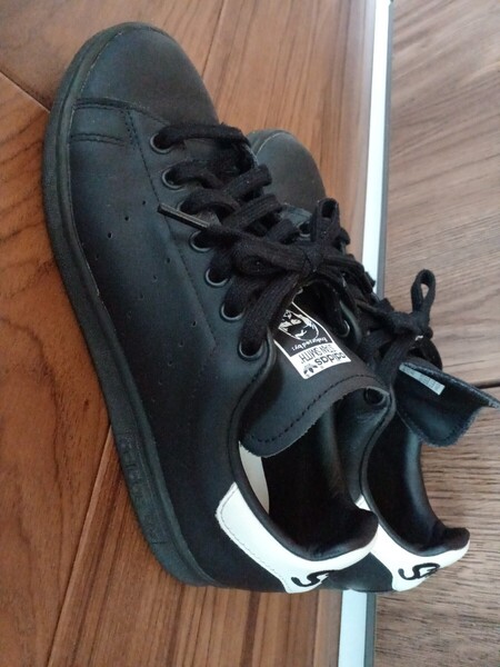 アディダス adidas スタンスミス Stan Smith 黒白 EE5819 24 5cm