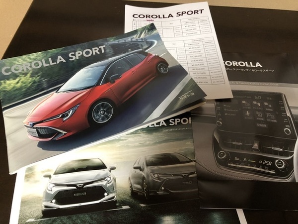 トヨタ・カローラ スポーツ COROLLA SPORT 2019年10月 カタログ