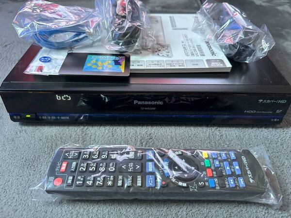 625/657予約録画可能 TZ-WR320P 全視聴ダブルチューナー 900番台もアンテナ繋げば即OK 取説付き、最新Coiny設定済カード付