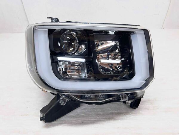 ★良品 送料込★即決 ウェイク LA700S/LA710S 純正 LED 右 ヘッドライト STANLEY W2664 A1 ダイハツ 送料無料 8686