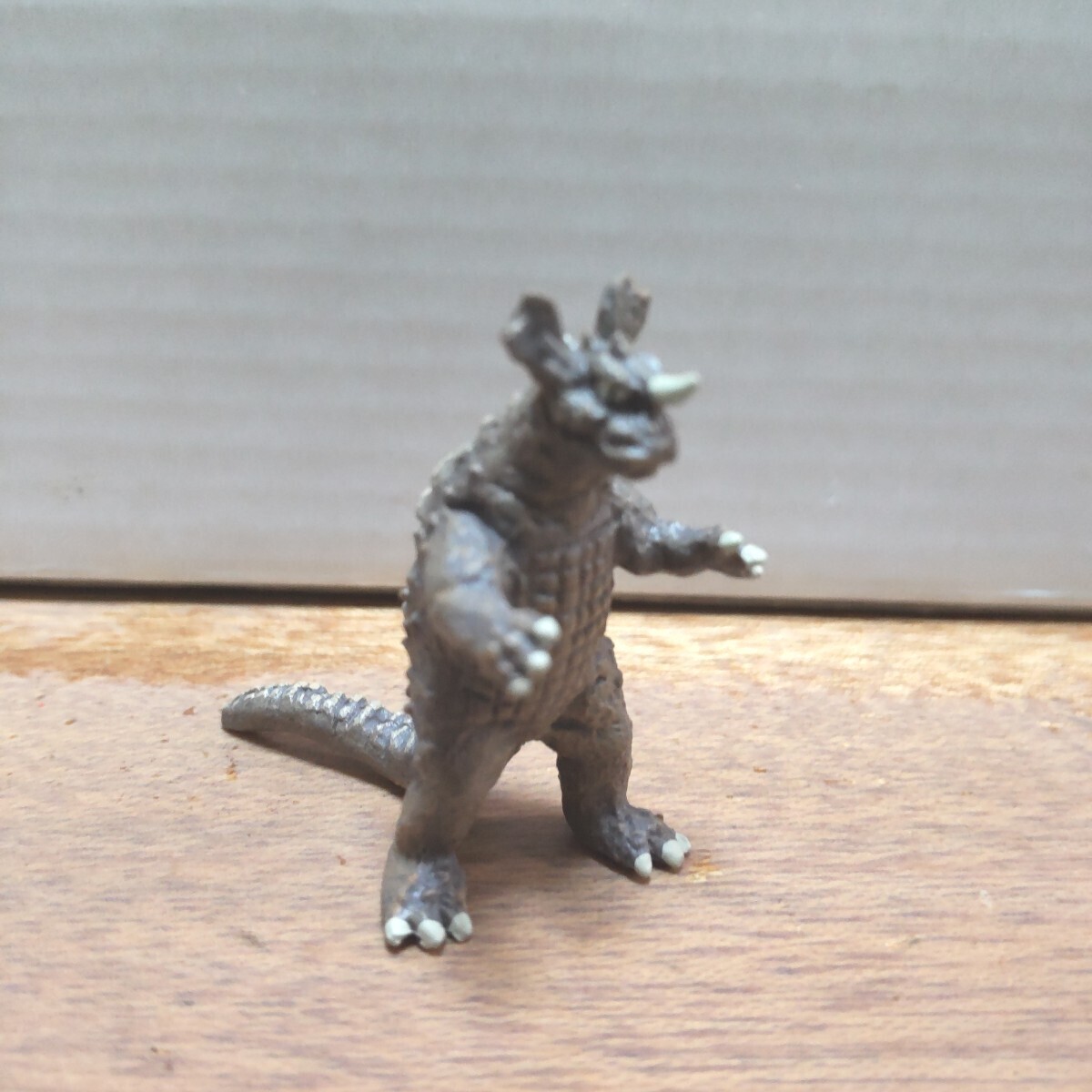 ゴジラ特撮大百科 cast 総進撃ベース バラゴン1968 美品 Yahoo!オークション -「特撮大百科 バラゴン」の落札相場・落札価格