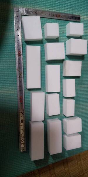 計約1kg 厚みが15~25mm PTFE テフロン 樹脂 プラスチック 板 ブロック シート 端材 スクラップ