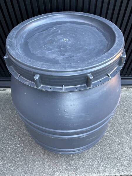 タンク グレー 148L 雨水 サイズ2 樹脂製 貯水 貯蔵 防災 園芸 菜園 ごみ入れ リユース品