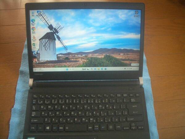 IPTV視聴可☆TOSHIBA 東芝 Windows11 24H2 i5-6200U 2.4GHz メモリ8GB SSD M2 128GB 13.3インチ DVD 内蔵カメラ ☆