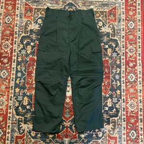 90s ラトビア軍 実物 カーゴパンツ フィールドパンツ ミリタリー W76cm S グリーン ユーロ ヴィンテージ アーミーパンツ ワークパンツ 00s